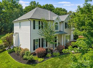 129 Nims Spring Dr, Fort Mill, SC 29715