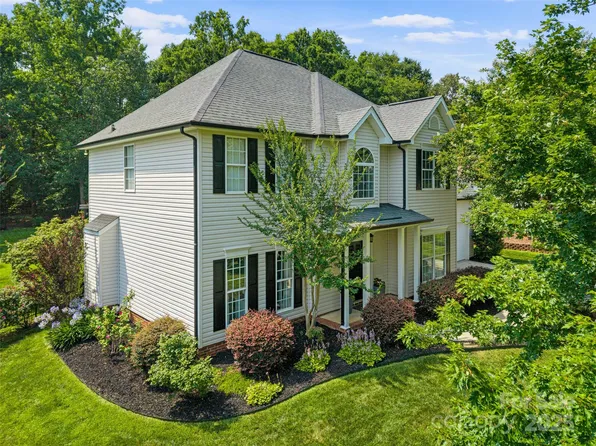 129 Nims Spring Dr, Fort Mill, SC 29715