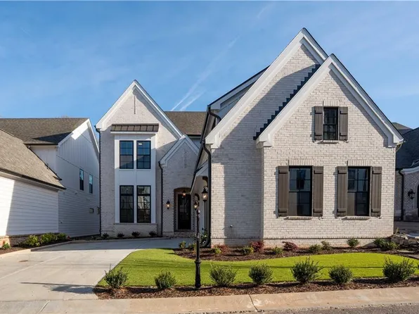 5195 Bandolino Ln, Peachtree Corners, GA 30092