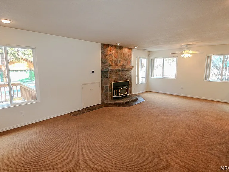 664 Barret Way — Photo 4