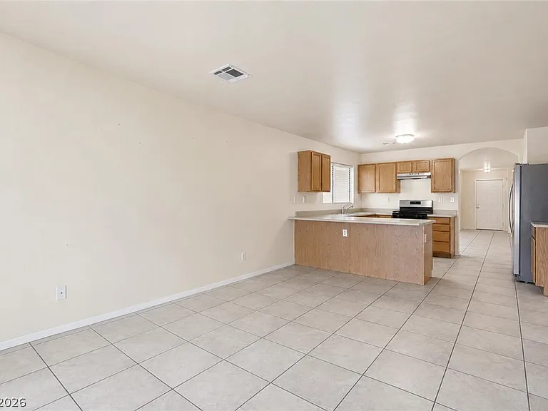 6526 Blooming Sun Ct — Photo 10
