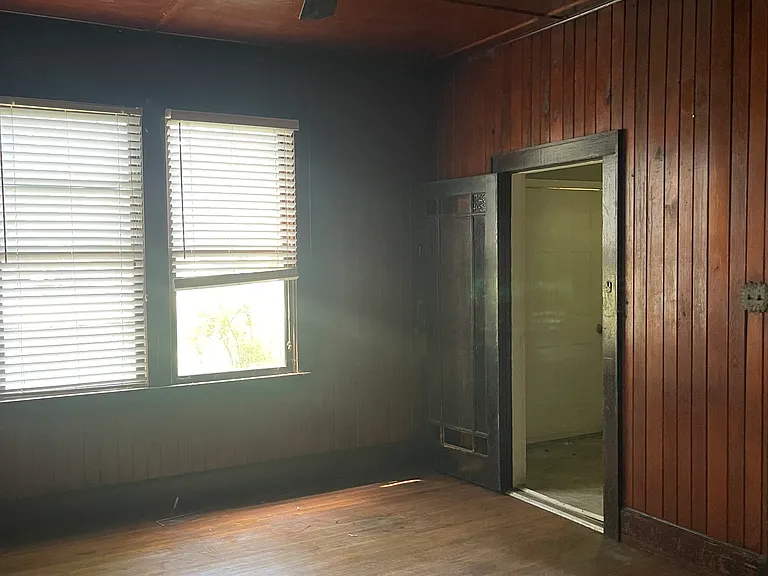 305 J.t. Polk Dr — Photo 22