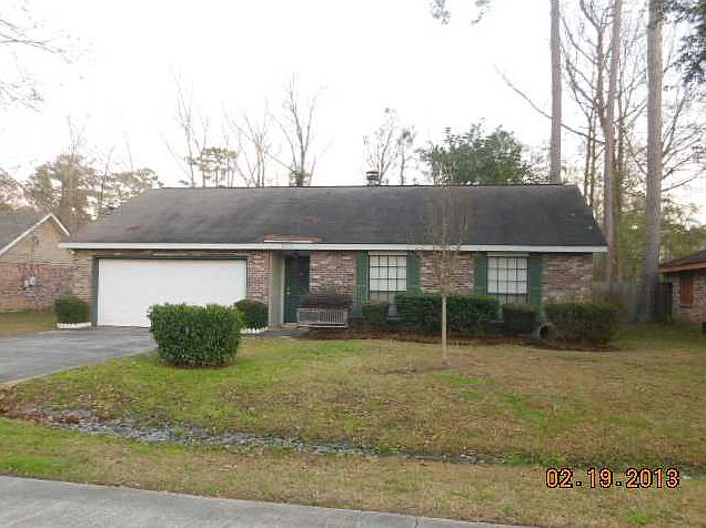 1st image of 305 Cedarwood St