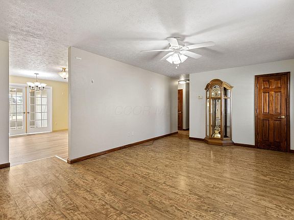 5th image of 347 Belva Ct