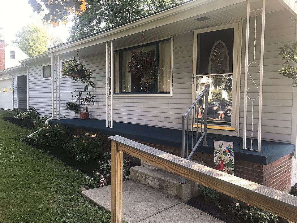 Vinyl siding, newer doors