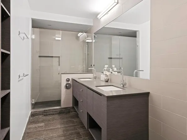 201 East 86th Street image 3 of 16