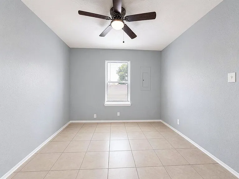 4614 Gurley Ave — Photo 50