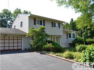 20 Parsons Rd, East Brunswick, NJ 08816