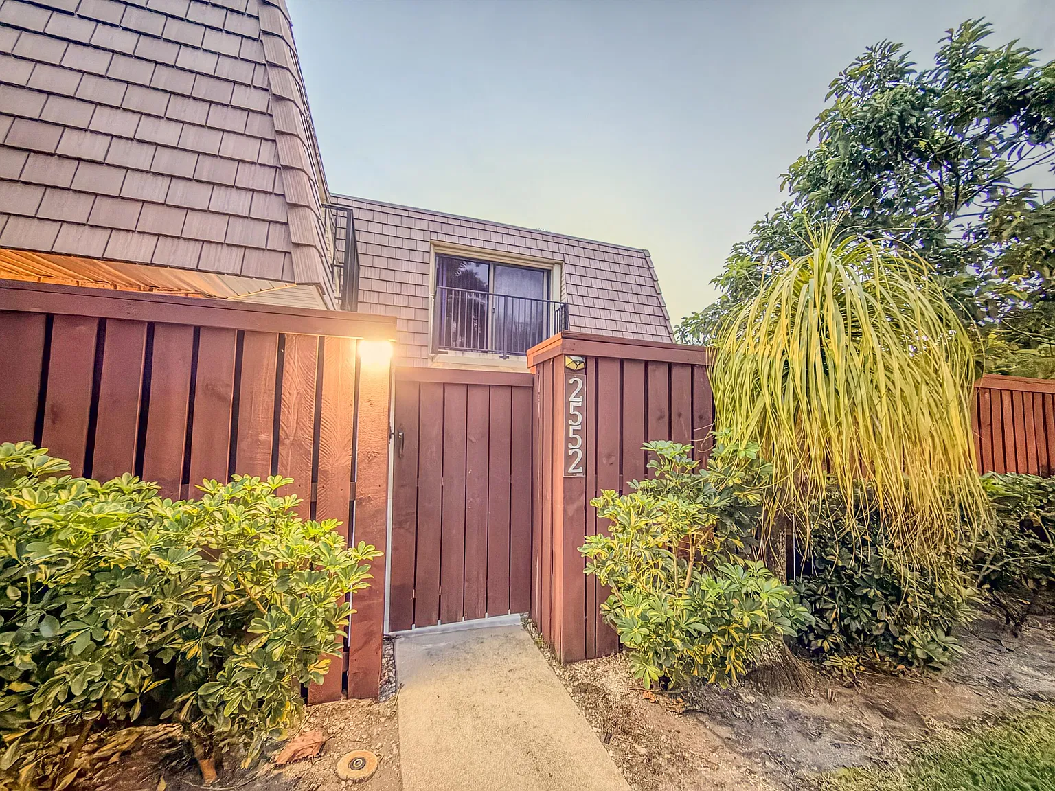 2 bed, 2.5 bath, 1118 sqft, $2,750 — Photo 3