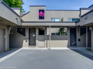 6116 S Riverpoint Ln, Portland, OR 97239