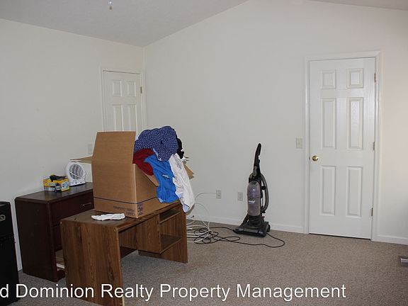 5th image of 414 Freedom Ct