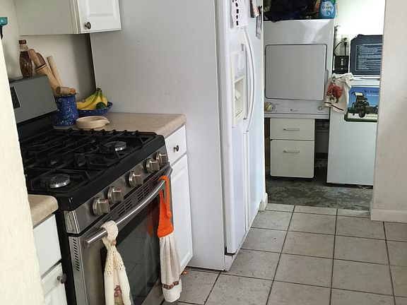5th image of 722 Bradley St