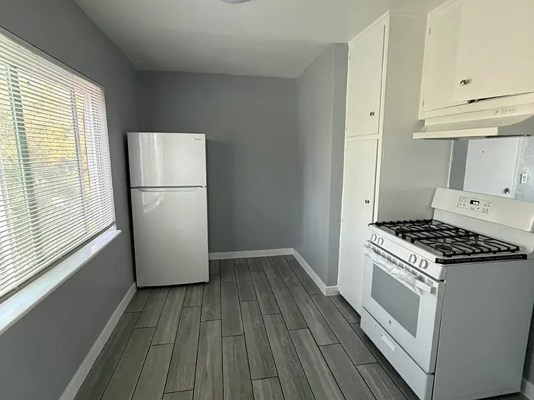 5211 Live Oak St #5211 — Photo 7