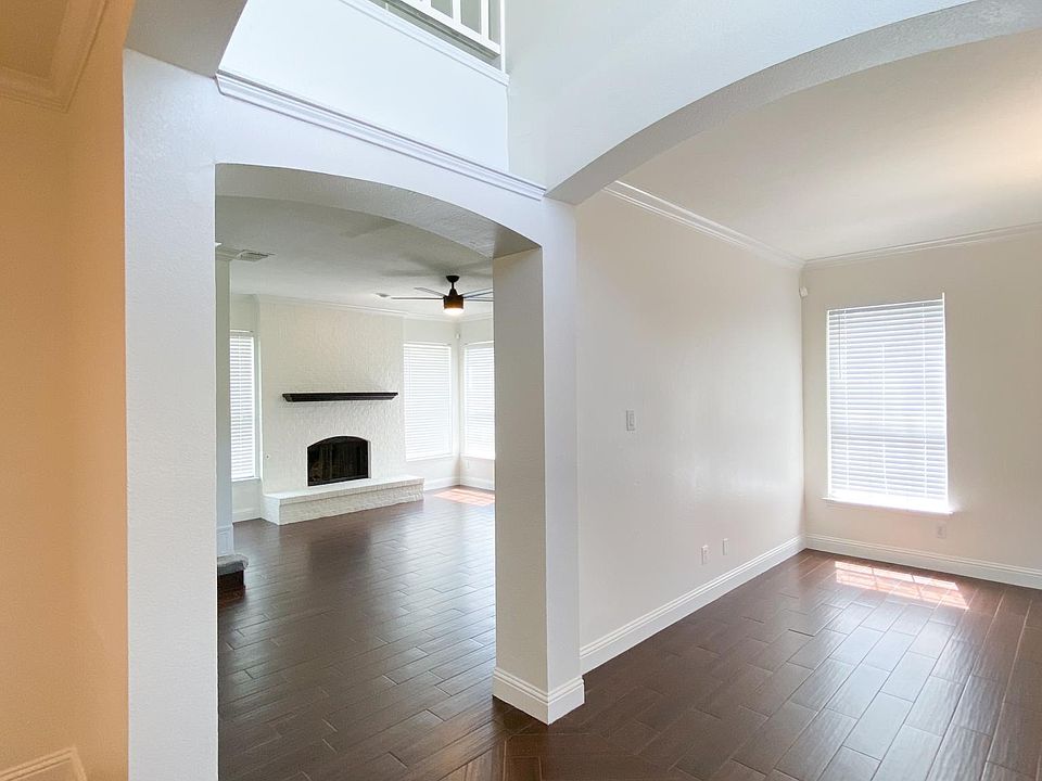 1st image of 912 Felicia Ln