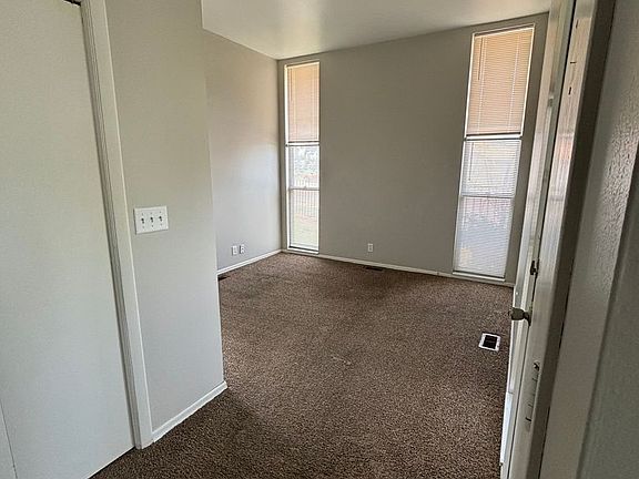 5th image of 3206 Missouri Pl