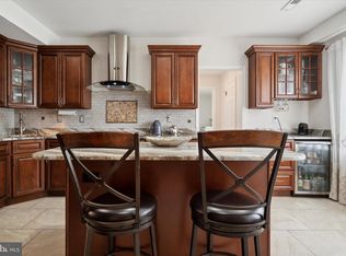 1021 Hulmeville Rd, Langhorne, PA 19047