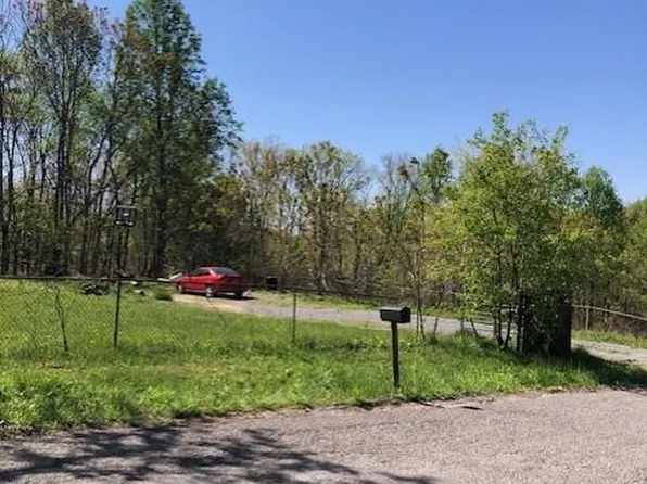 221 Dandy Rd, Signal Mountain, TN 37377