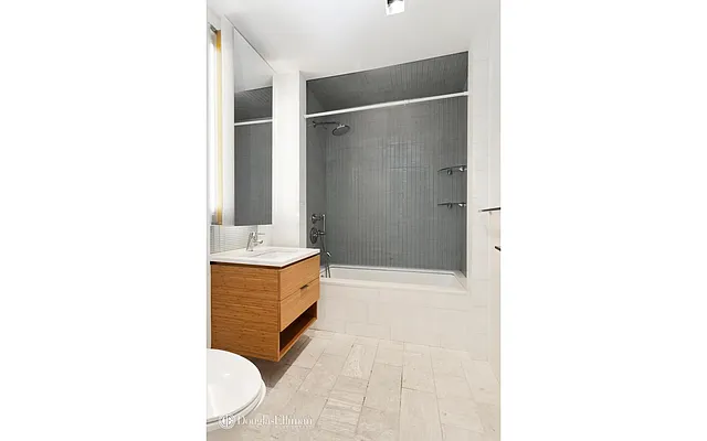 Rented by Douglas Elliman | media 39
