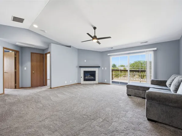 4525 1st Ave SW Unit 10, Cedar Rapids, IA 52404