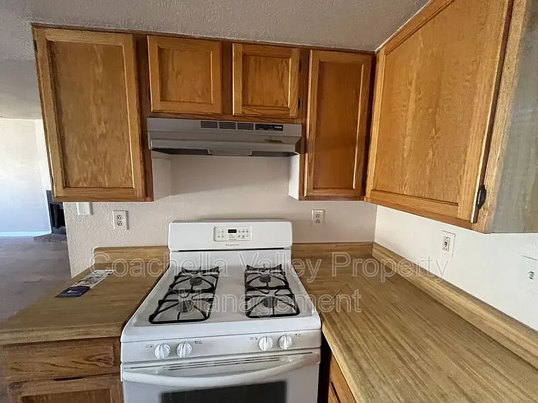 32934 Rancho Vista Dr #4 — Photo 8