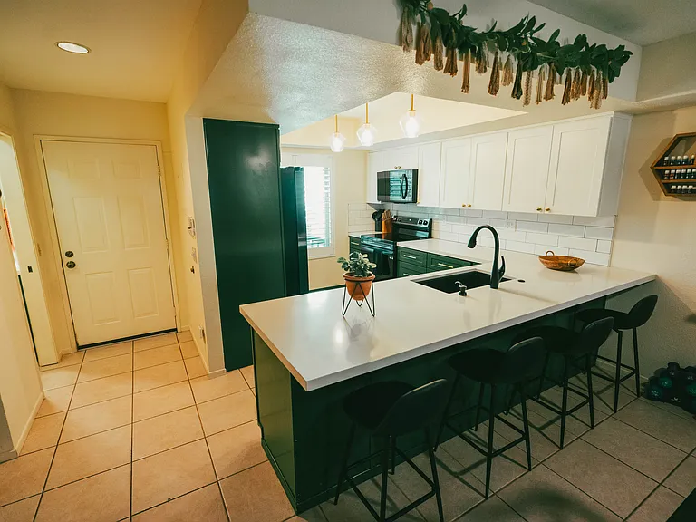 3037 Ingelow St #5 — Photo 7