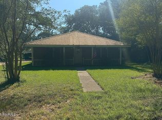 1513 Teche Dr, Saint Martinville, LA 70582
