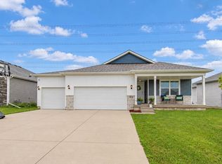 15206 Ironwood Ln, Grimes, IA 50111