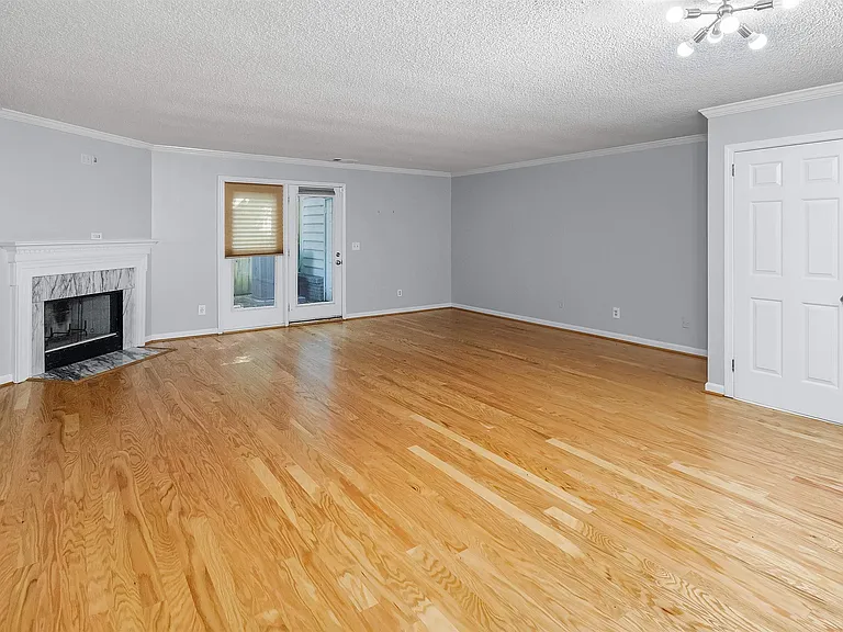 3416 Wisterwood Ln — Photo 8
