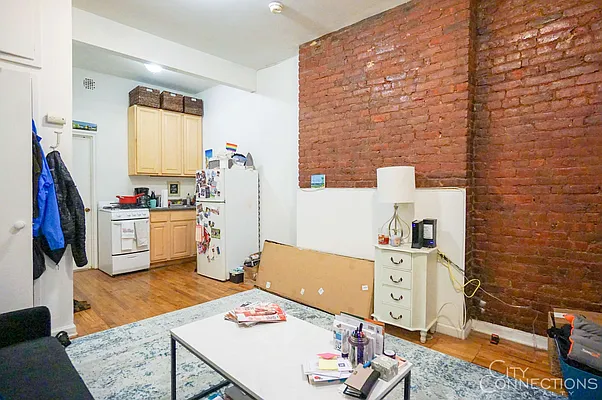 Rented by City Connections Realty | media 26