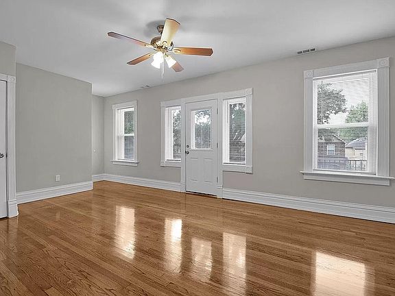 5th image of 7347 Dartmouth Ave Unit B