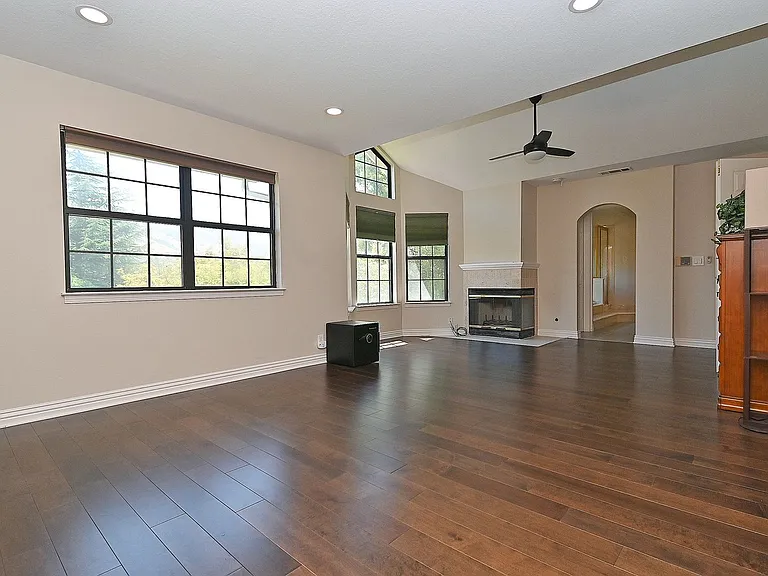 44144 Ibero Way — Photo 31