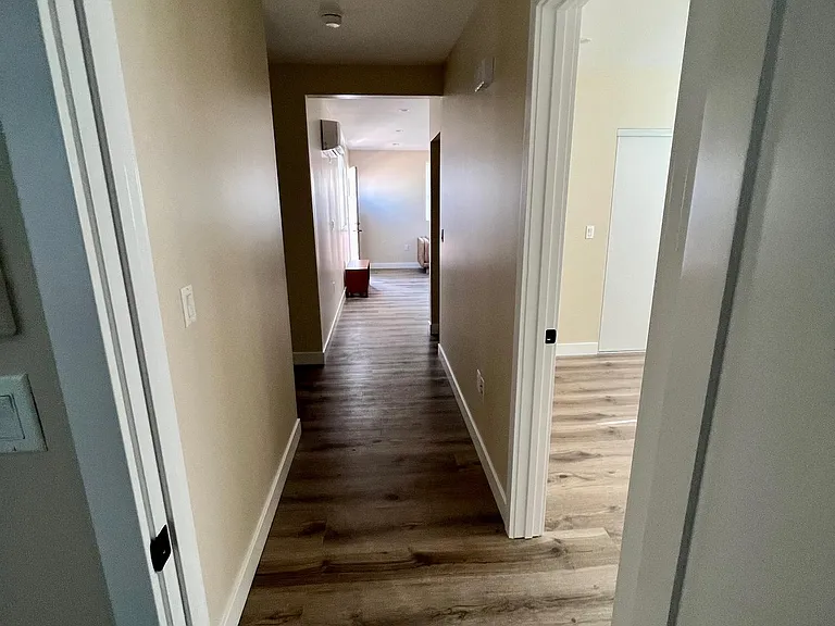2229 S Catalina St — Photo 2