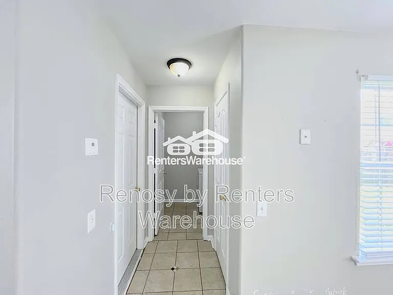 617 Lord Nelson Ct — Photo 14