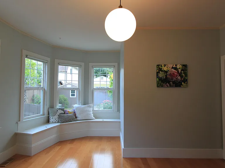 453 Wisnom Ave — Photo 6