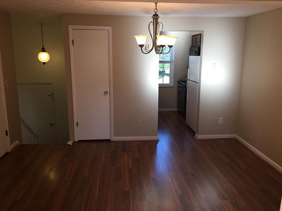 1st image of 246 E Commons Dr