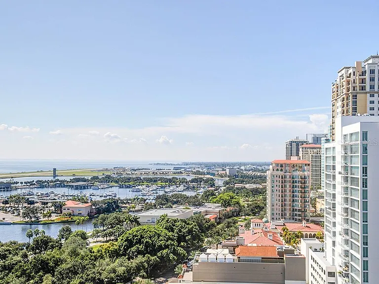 400 Beach Dr NE #1702 — Photo 12