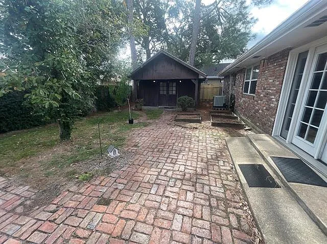 4901 Purdue Dr — Photo 17