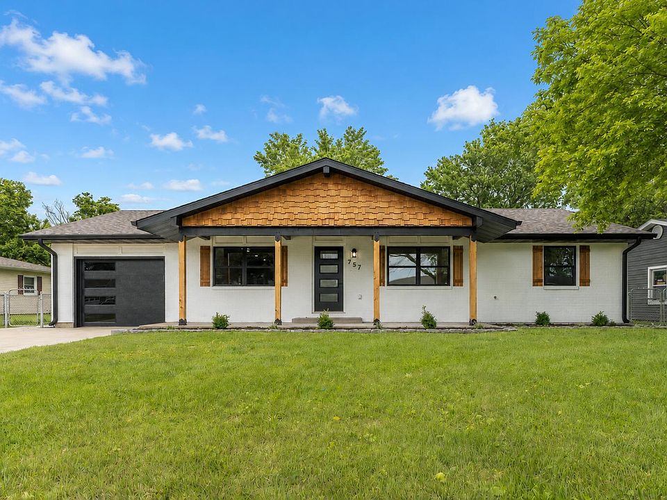 1st image of 757 Meadowbrook Cir