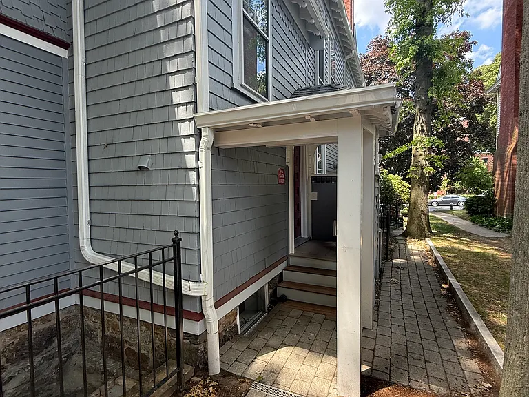 97 Sewall Ave #5 — Photo 29