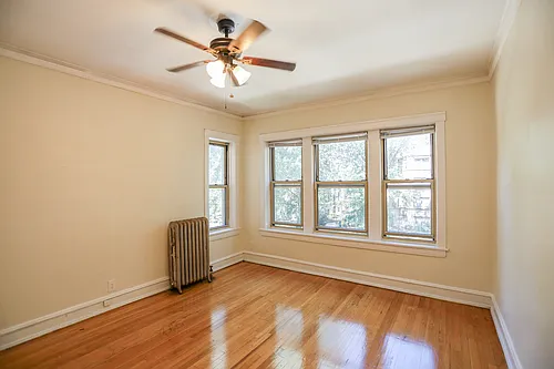 1357-67 W Greenleaf Ave #2A Photo 1 1357-67 W Greenleaf Ave #2A Photo 1