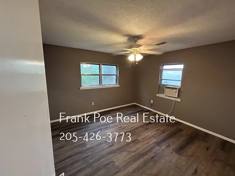 833 Owen Ave — Photo 6