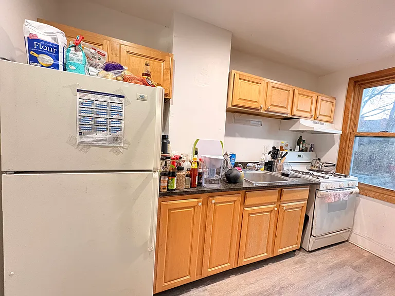5818 Hobart St #2 — Photo 5