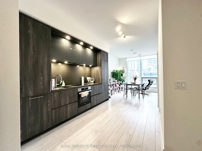 15 Mercer St #818 — Photo 4
