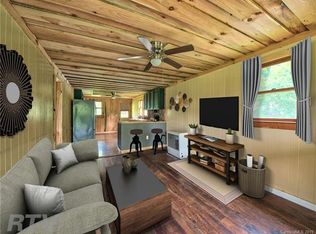 609 Sutton Town Rd, Waynesville, NC 28785