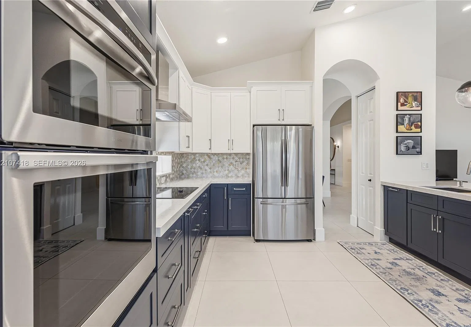 4 bed, 3.0 bath, 2741 sqft, $9,000 — Photo 2