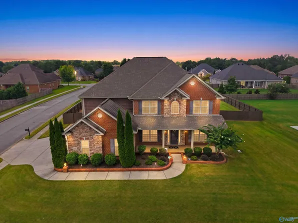 122 Castletown Ln, Madison, AL 35757