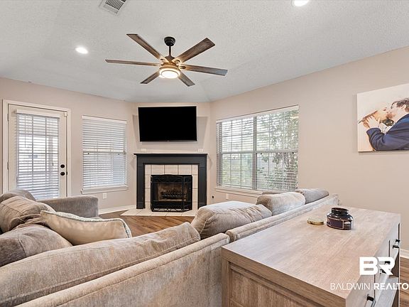5th image of 1980 Laurel Oak Ct