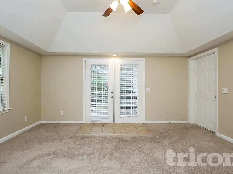 55 Henson Cir — Photo 6