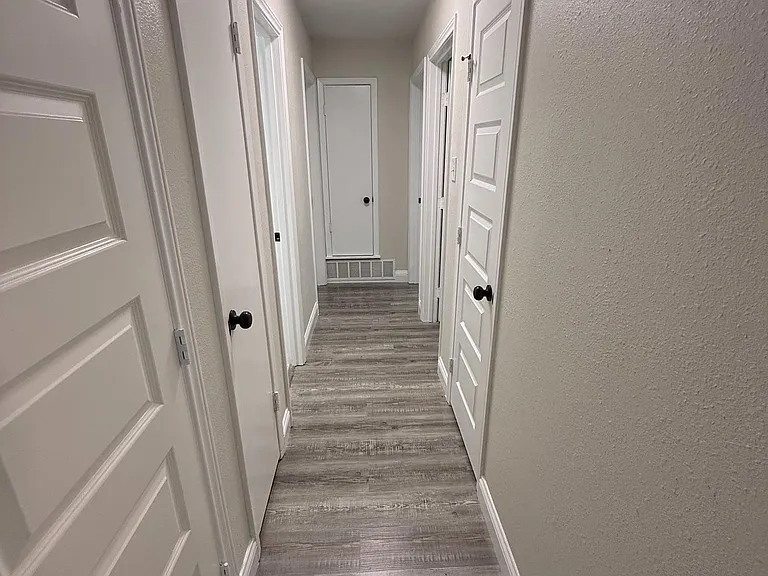 517 Cherry Ln — Photo 9