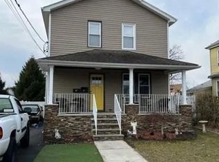 122 Page Ave, Lyndhurst, NJ 07071